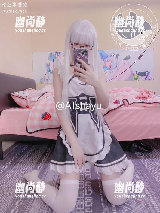 发现AT鲨毛衣写真集，风轻云淡的慵懒里透着小心思？