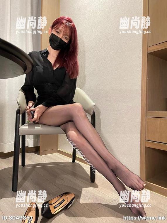 Callmecandy 微密圈 - 在Callmecandy的油亮肉丝里,福利和艺术的交融,就像一口软软的棉花糖。