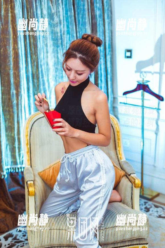 GIRLT果团网-黄歆苑 GIRLT果团网 - 原图合集:在黄歆苑的夏日,我们是不是都对热浪有一点点的小纠结?