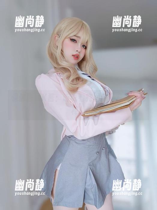 保健医师K酱：听说看完图库，身体倍儿棒！