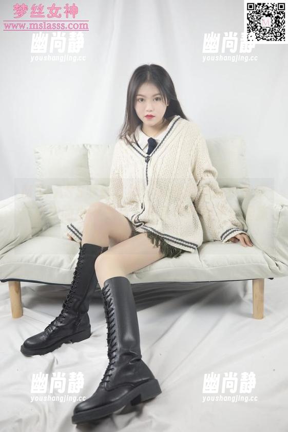 MSLASS梦丝女神-晓晓 MSLASS梦丝女神 - 晓晓的清晨小确幸:起床的少女图集,分享半开眼不愿起床的样貌!