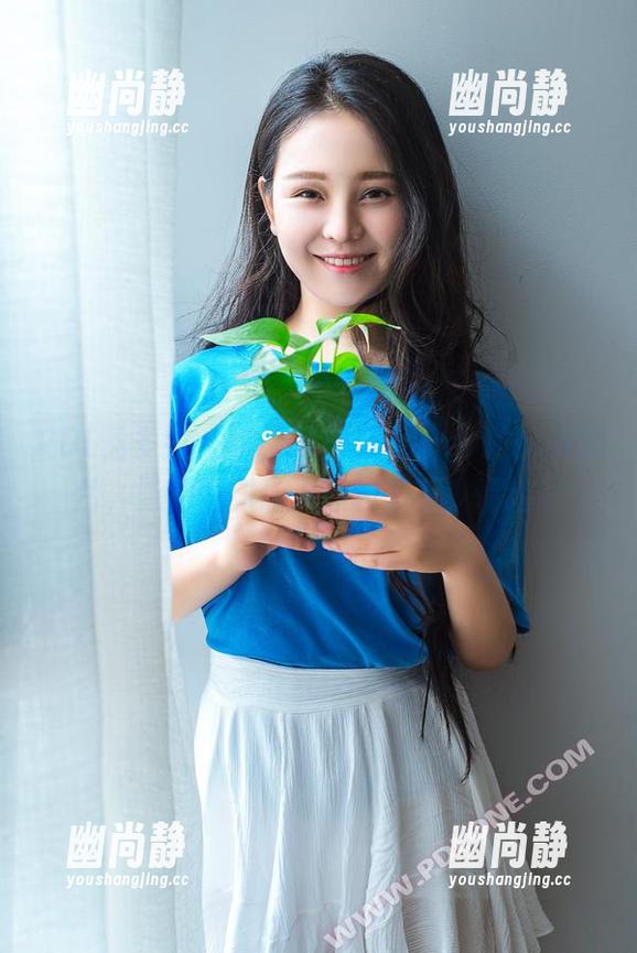 PDL潘多拉-杨晨晨sugar PDL潘多拉 - 哦,杨晨晨sugar的御姐照片,隐约间却让人想起了不少情绪。