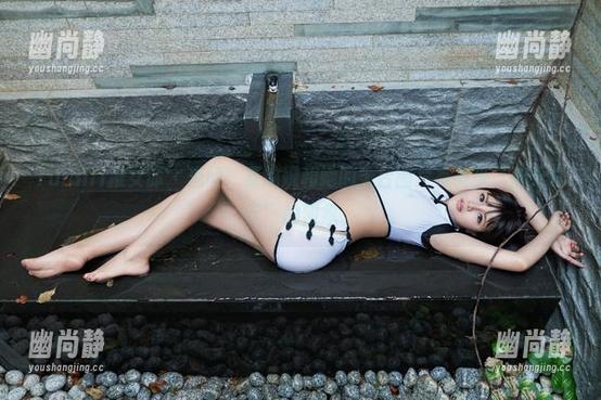 TuiGirl推女郎-夏婉婉 TuiGirl推女郎 - 想问,夏婉婉和她的天台图片有多少“蓝天白云”的假象。