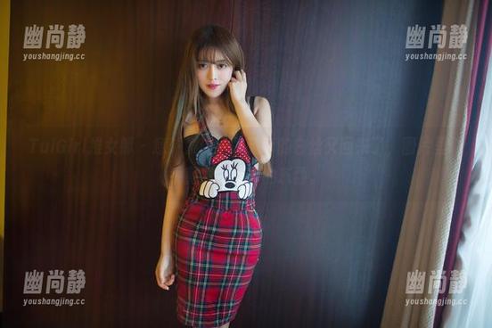 TuiGirl推女郎 - 意外发现！林萌萌的白丝又回来了，图片里似乎藏着些微妙的东西。