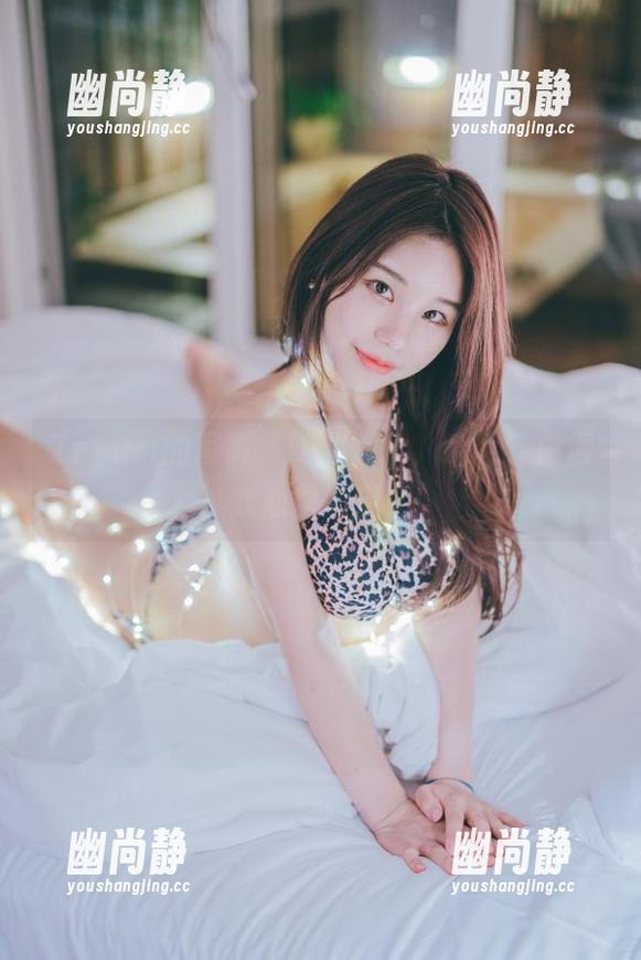 Zzyuri Zzyuri的写真,DJAWA,哈哈,白得我心里发麻!
