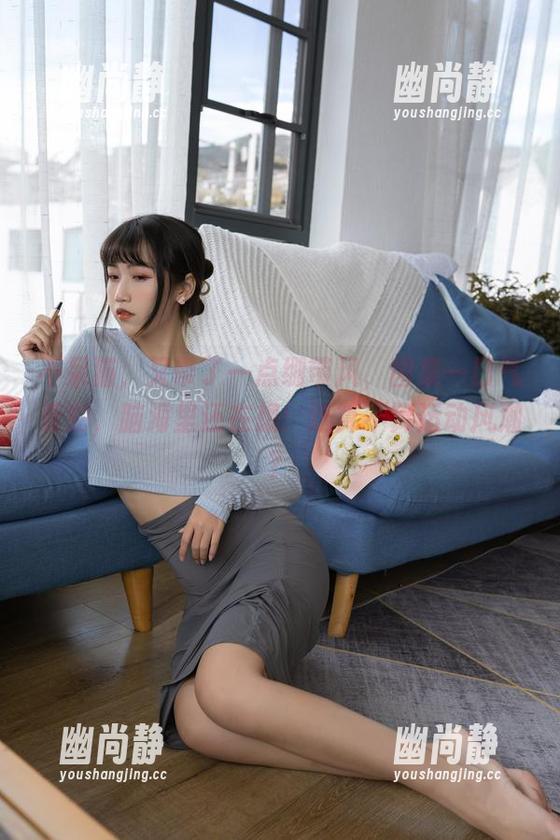 不呆猫，又带了一点绷带风，图集一口气看完，脑海里还在想：这算不算运动风潮？