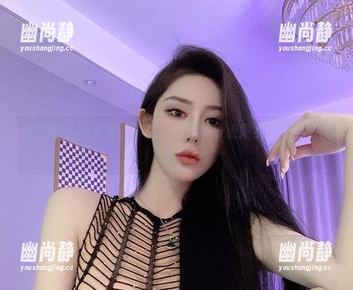 微密圈 - 不爱笑的赛琳，浴缸和一张需要慢慢品味的写真