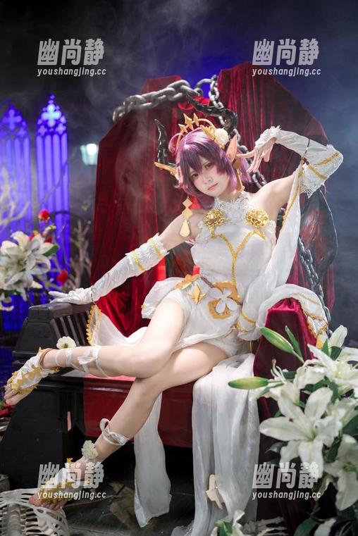 看了九柒喵的碧蓝幻想全集写真，我表示无可自拔，古蕾雅会不会太迷人了？