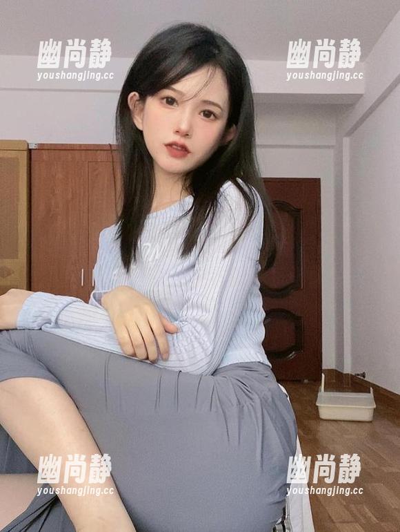 来看倦倦喵的最新图库吧！放课后体操服，里面藏着多少小时候的快乐记忆啊！