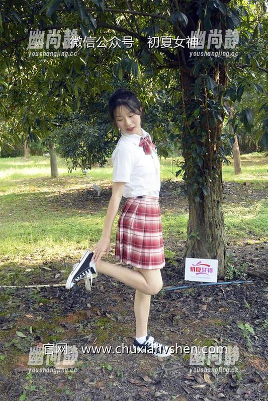 初夏女神-依依 初夏女神 - 依依在旅拍的美图里,那种无意间的姿态,我也想来一张,但是不会摆!
