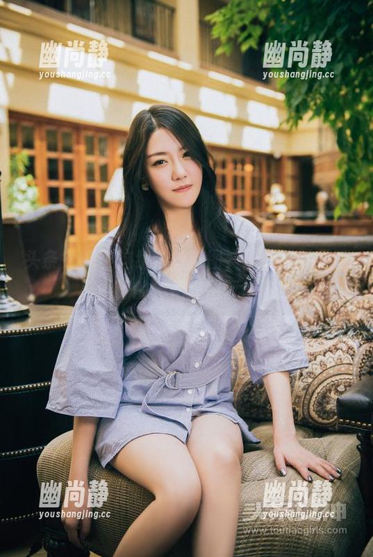 头条女神-蔡楠 头条女神 - 这组白丝美图,蔡楠显然是精心设计的,把套图玩得飞起