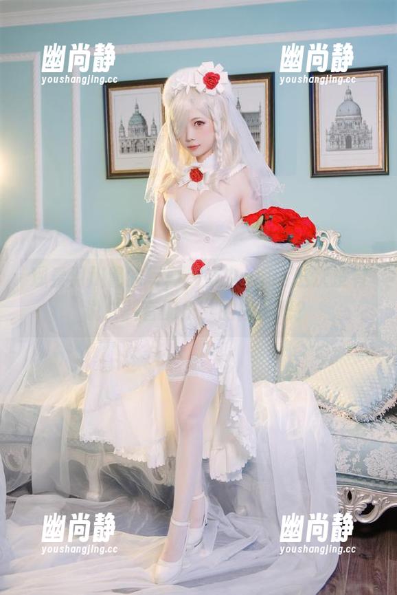 妖少you1 观看羽川翼的写真,妖少you1这次没有说“抖音配乐”的段子吧?