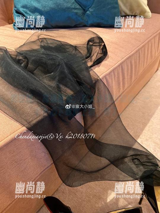 宸大小姐 微密圈 - 高清图像,宸大小姐的妹妹,一不小心下载就上瘾,惨了。