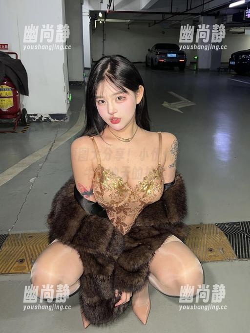 小优优子 微密圈 - 原图大分享!小优优子的可爱牛牛,牛气冲天的拍照秘籍