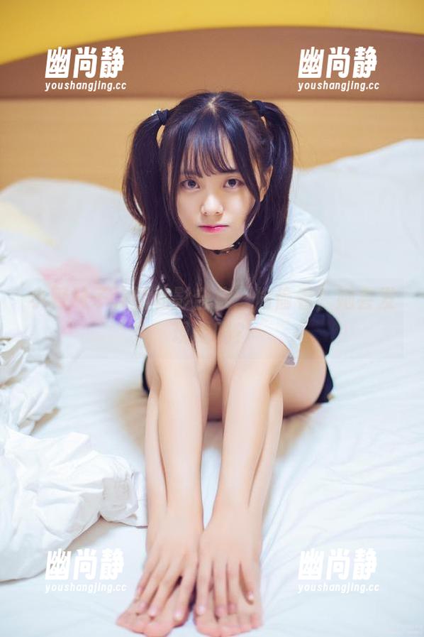 小野妹子w的私影合集：偷偷看，她会发现我吗？