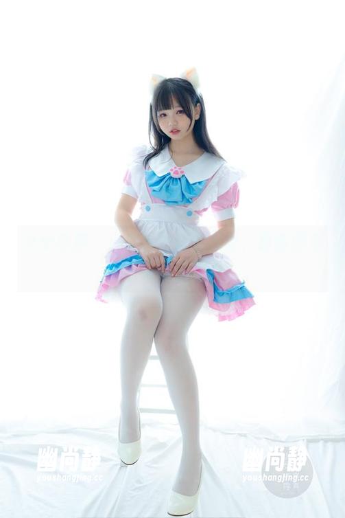 少女秩序-小葵 少女秩序 - 小葵轻松驾驭灰丝,最新图集竟然有这种气息。