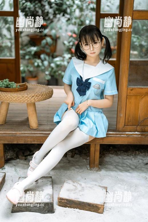 幼水铃衣的泳装合集，图片里这趟水可真不像人间，只是看着让人心痒。