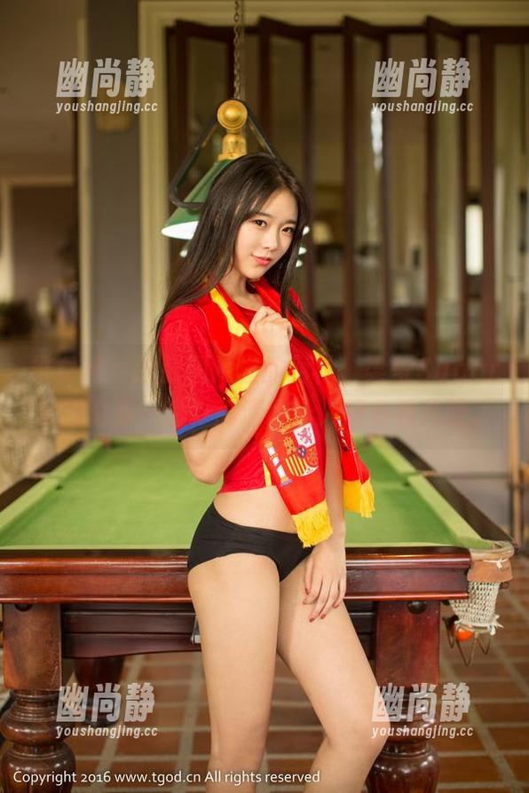 推女神-梁莹Sugar 推女神 - 这张图片里的网袜,梁莹Sugar穿得真有一套,高清得让人想多看几眼。