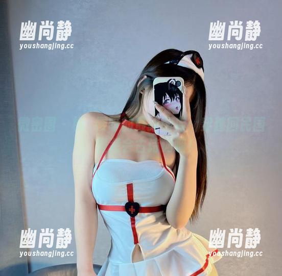 桃沢樱呀 微密圈 - 桃沢樱呀的最新图库:穿越回民国,假装会古诗词嘛!