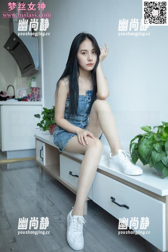 梦丝女神 - 你能想象璇璇穿着红裙在花间漫步的图包吗？好像空气都弥漫着花香。