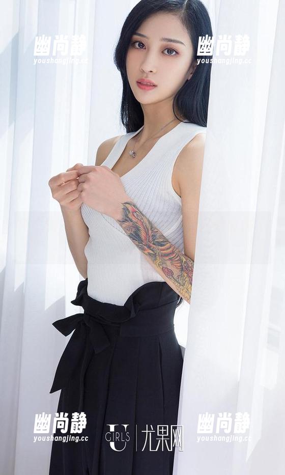 爱尤物-李丽莎 爱尤物 - 箴言合集:李丽莎的照片暴露了什么?