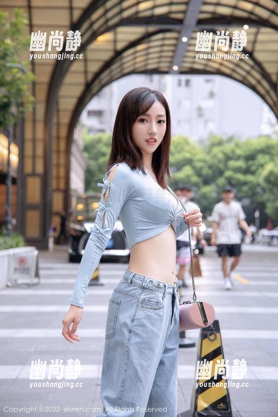 秀人网 - 黑丝内衣大辞典：安然的作品值得你“下载”整本鉴赏！