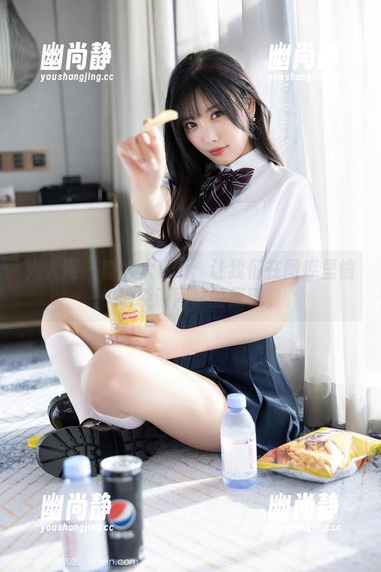 秀人网-晗大大Via 秀人网 - 晗大大Via:让我们在图库里愉快地谈谈网袜的原则。