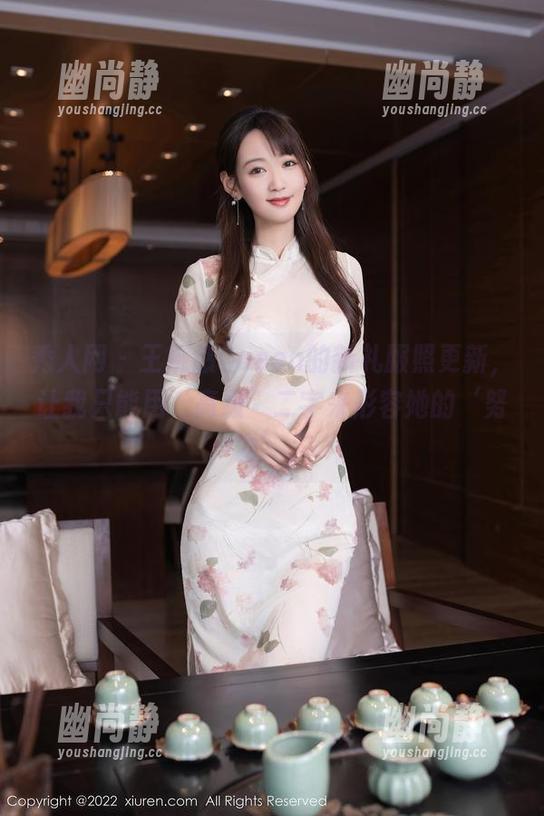 秀人网-王婉悠Queen 秀人网 - 王婉悠Queen的新礼服照更新,让我只能用‘高级’二字来形容她的‘努力’。