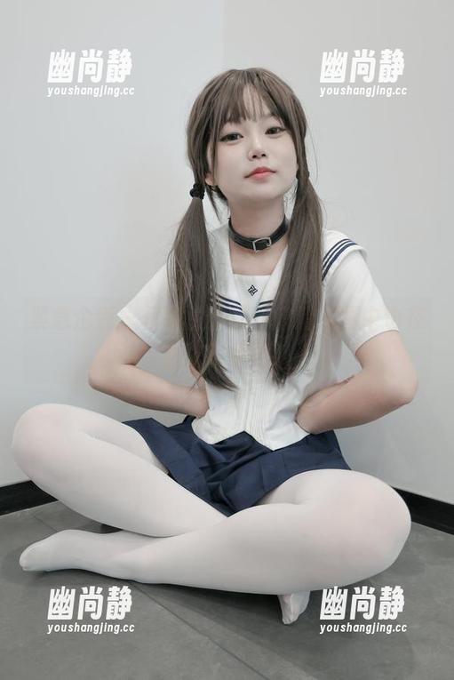 紧急企划-小恩 紧急企划 - 优等生小恩,高清原图中也在偷吃零食吧!
