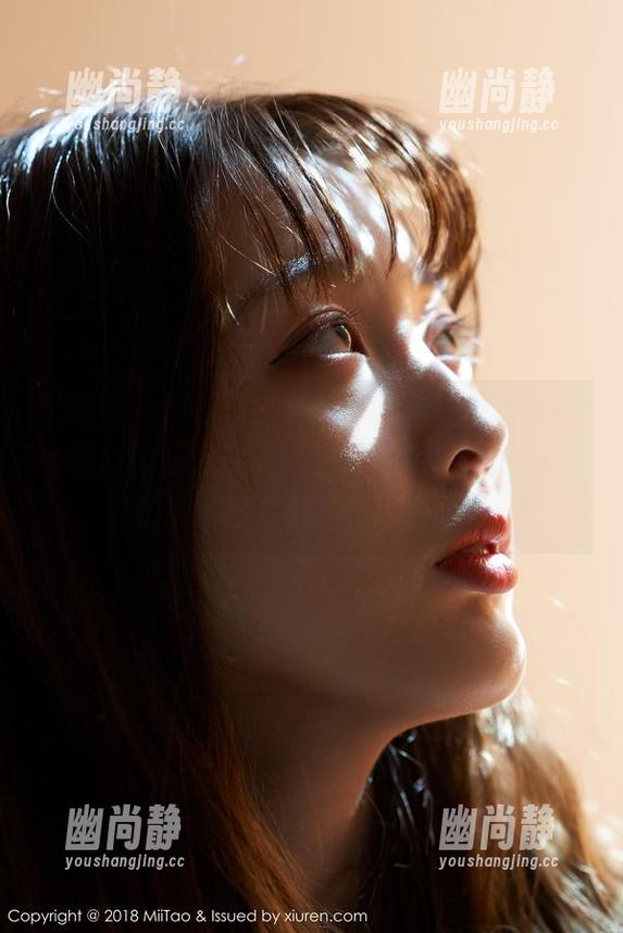 蜜桃社-陆萱萱Cecilia 蜜桃社 - 图片里,我的心被陆萱萱Cecilia的白衬衫抓住了,魔力五颗星,洗牌轻轻松松,接下来才是配合眼神。